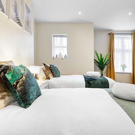 Elegant 2Br London Hideaway- King Bed, Sleeps 6 - Parking- Instant Book- 20 Percent Off Limited Time! Barnet Esterno foto
