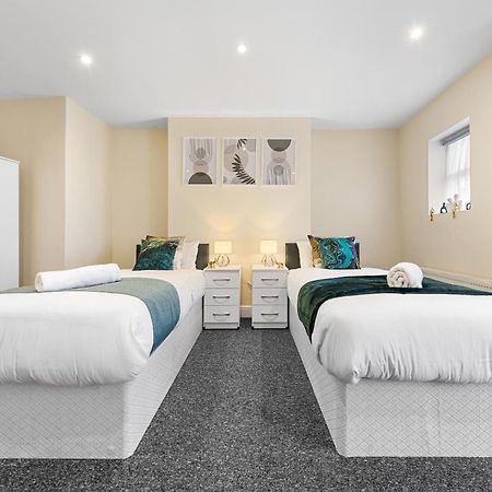 Elegant 2Br London Hideaway- King Bed, Sleeps 6 - Parking- Instant Book- 20 Percent Off Limited Time! Barnet Esterno foto