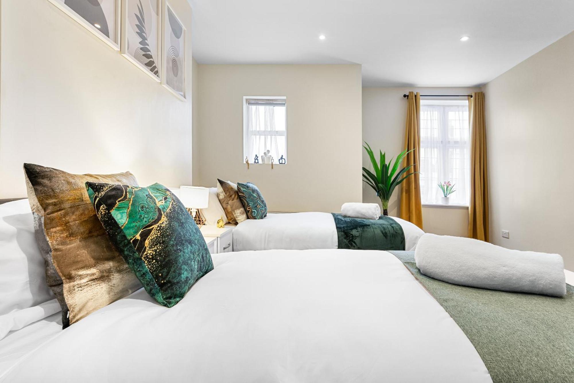 Elegant 2Br London Hideaway- King Bed, Sleeps 6 - Parking- Instant Book- 20 Percent Off Limited Time! Barnet Esterno foto