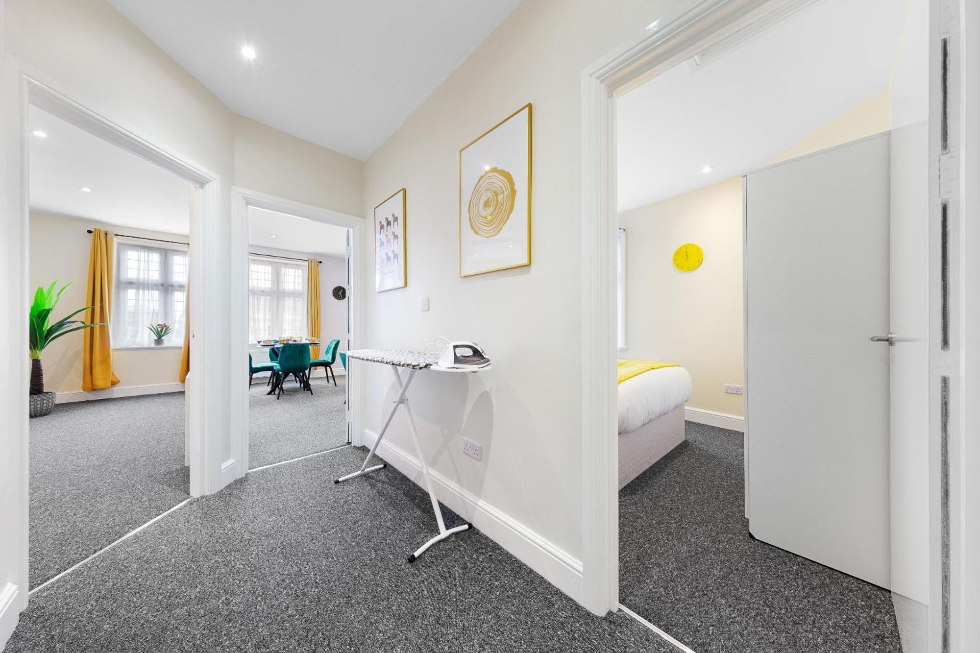 Elegant 2Br London Hideaway- King Bed, Sleeps 6 - Parking- Instant Book- 20 Percent Off Limited Time! Barnet Esterno foto