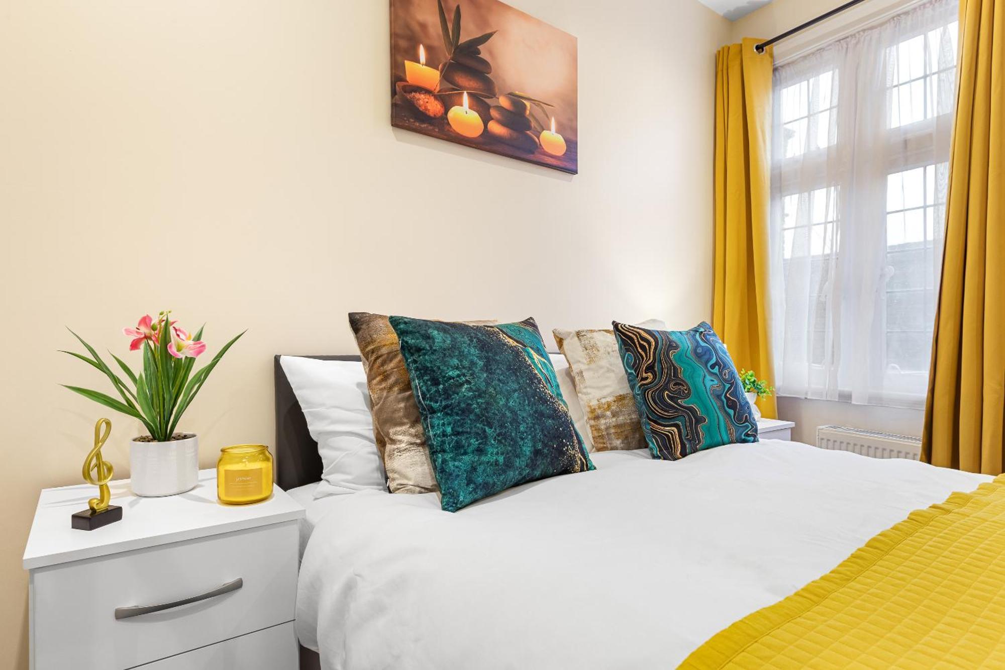 Elegant 2Br London Hideaway- King Bed, Sleeps 6 - Parking- Instant Book- 20 Percent Off Limited Time! Barnet Esterno foto