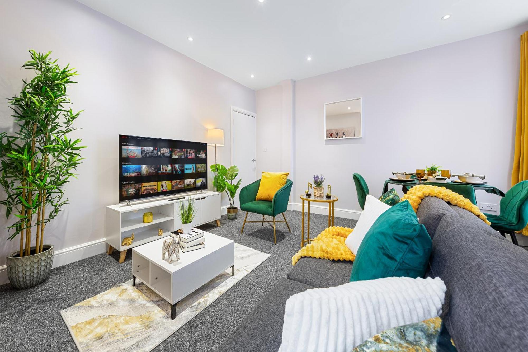 Elegant 2Br London Hideaway- King Bed, Sleeps 6 - Parking- Instant Book- 20 Percent Off Limited Time! Barnet Esterno foto